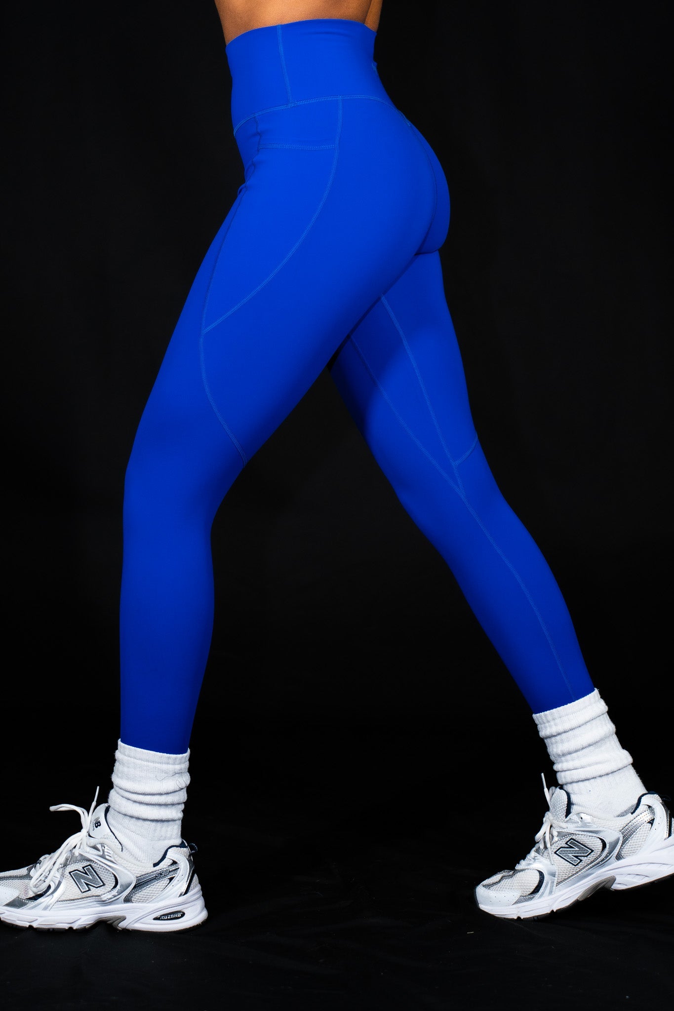 http://vtlapparel.com/cdn/shop/products/resilient-pocket-legging-royal-blue-382259.jpg?v=1709063800
