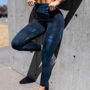 Fitness Leggings. High-quality fabric and featuring a flattering design, Provides comfort and support during workouts.