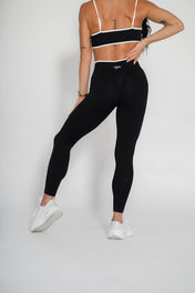 Luxe Scrunch Butt Leggings - Onyx