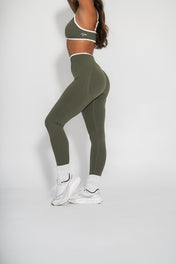 Luxe Scrunch Butt Leggings - Moss Green