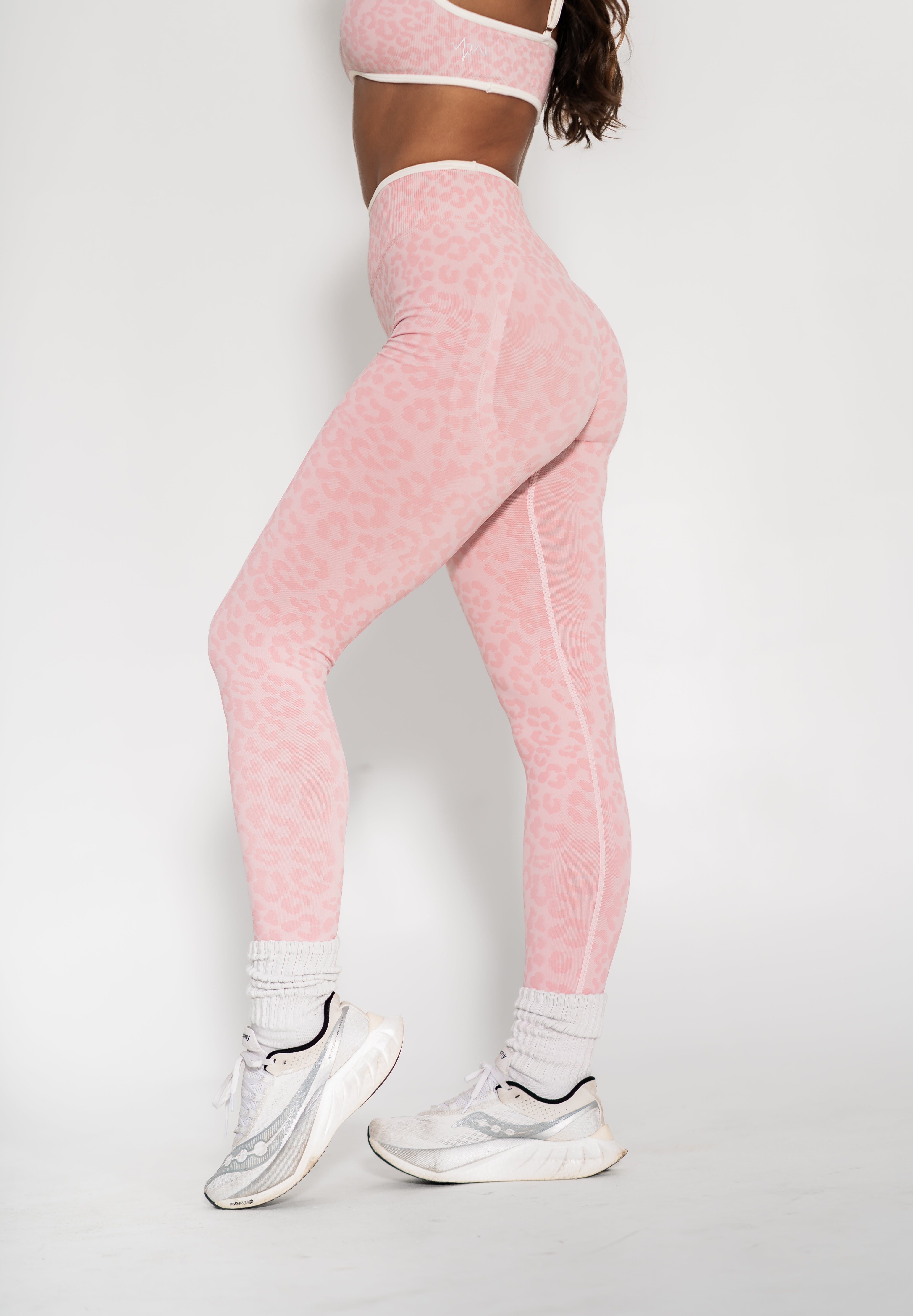 Luxe Seamless Scrunch Butt Leggings - Pink Leopard