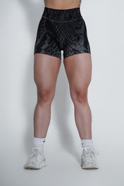 Pinnacle Seamless Scrunch Butt Shorts 4" - Black Snake Skin