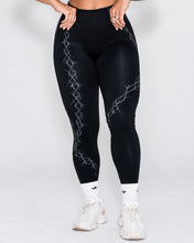 Pinnacle Seamless Scrunch Butt Leggings - Grunge Thorn