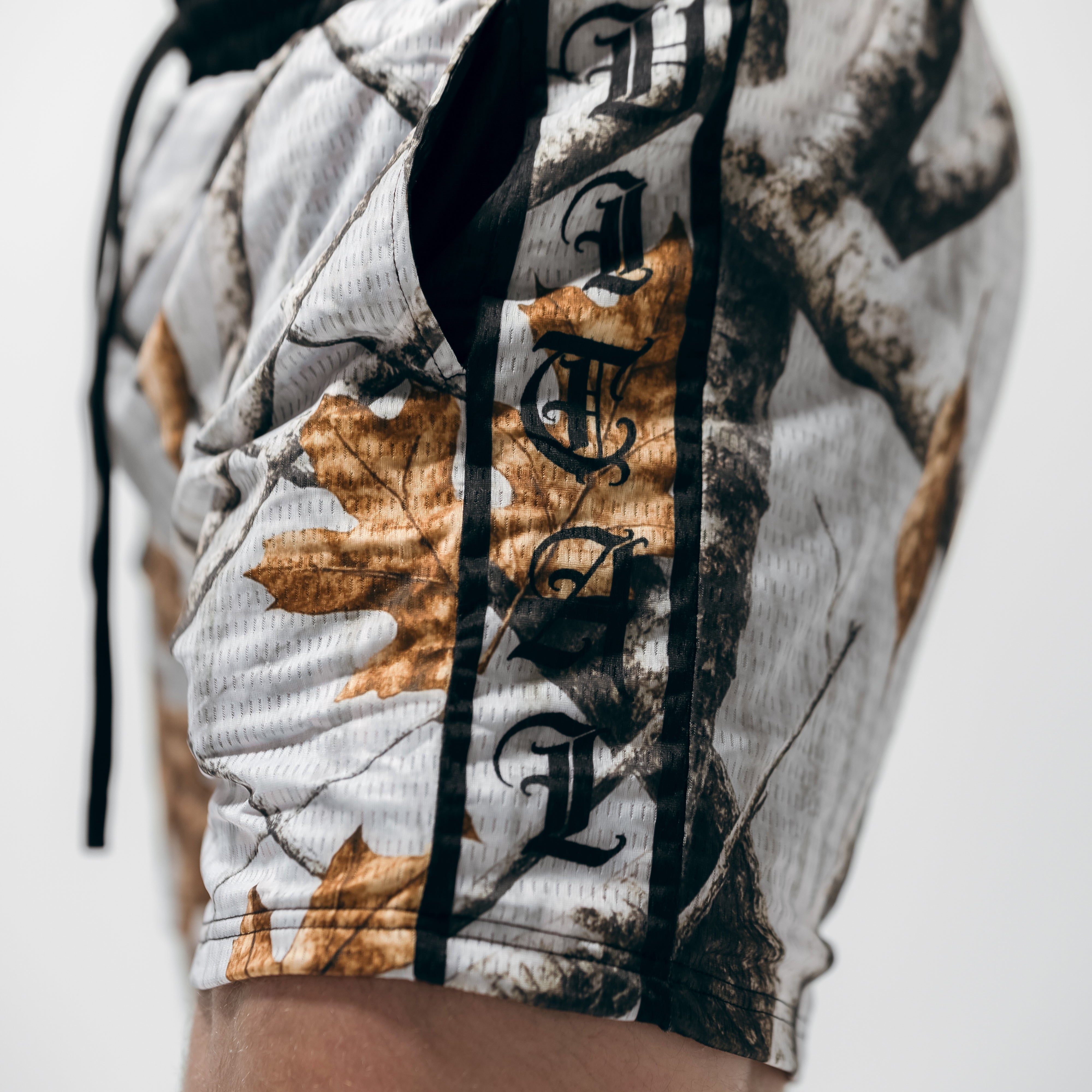 Combat Mesh Shorts 5" - Snow Camo OE - VITAL APPAREL