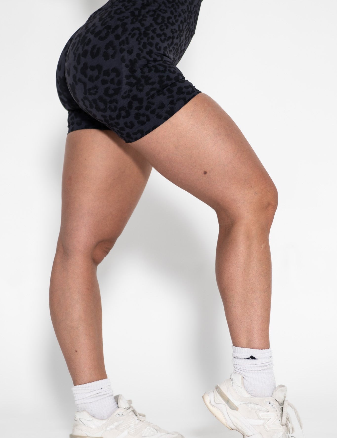 Luxe 4" Scrunch Butt Shorts - Black Leopard - VITAL APPAREL