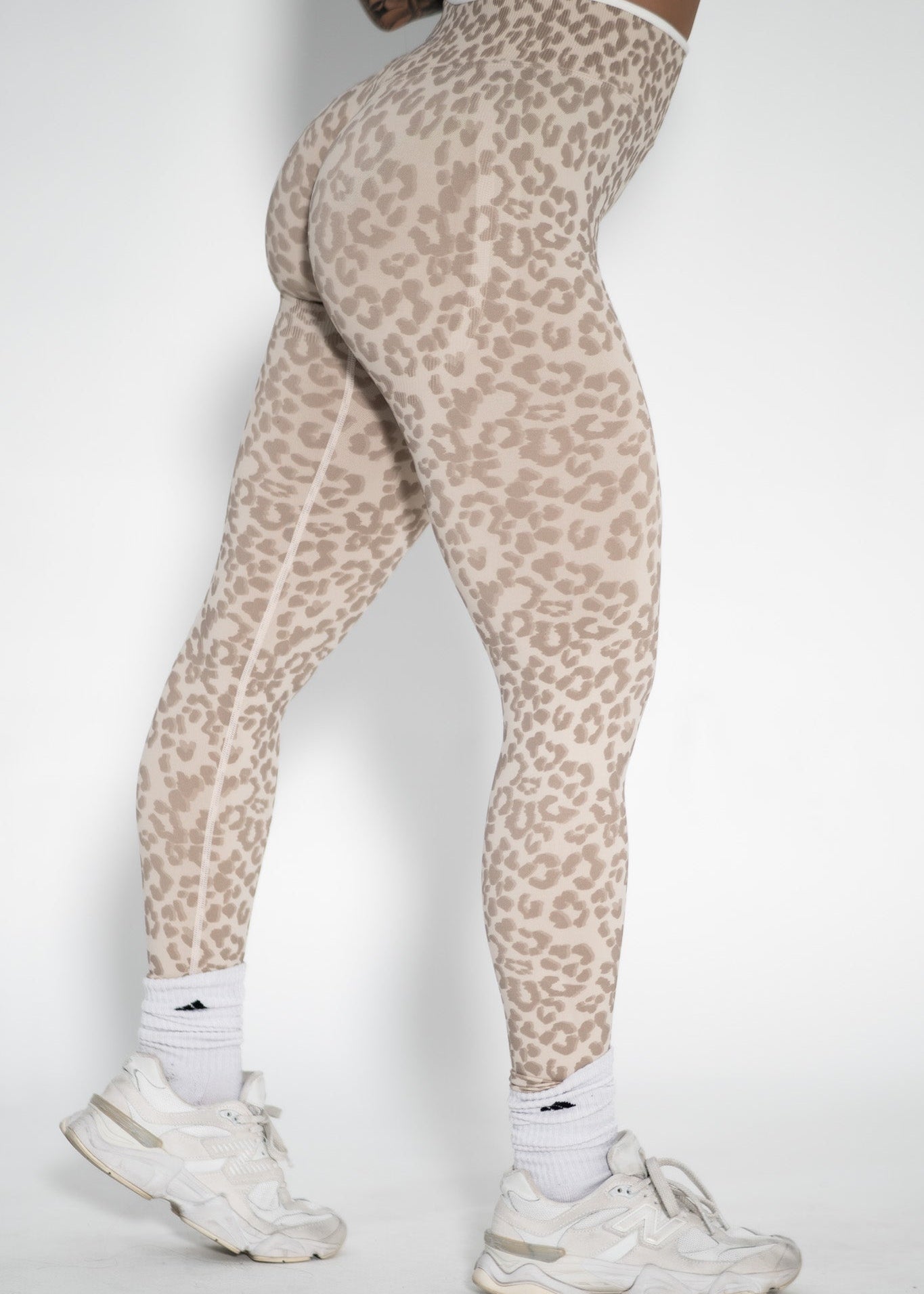 Luxe Scrunch Butt Leggings - Cream Leopard - VITAL APPAREL