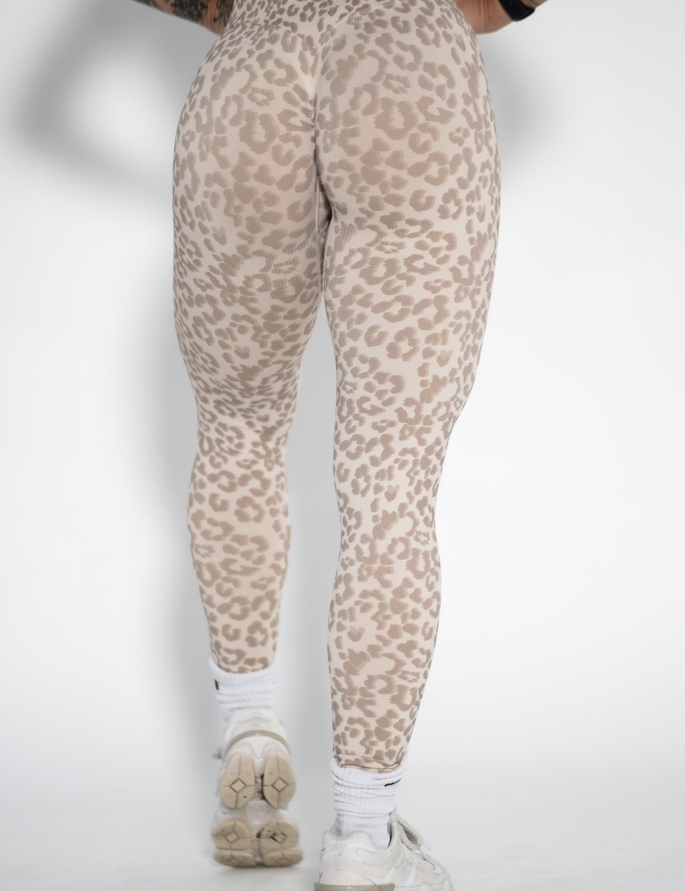 Luxe Scrunch Butt Leggings - Cream Leopard - VITAL APPAREL