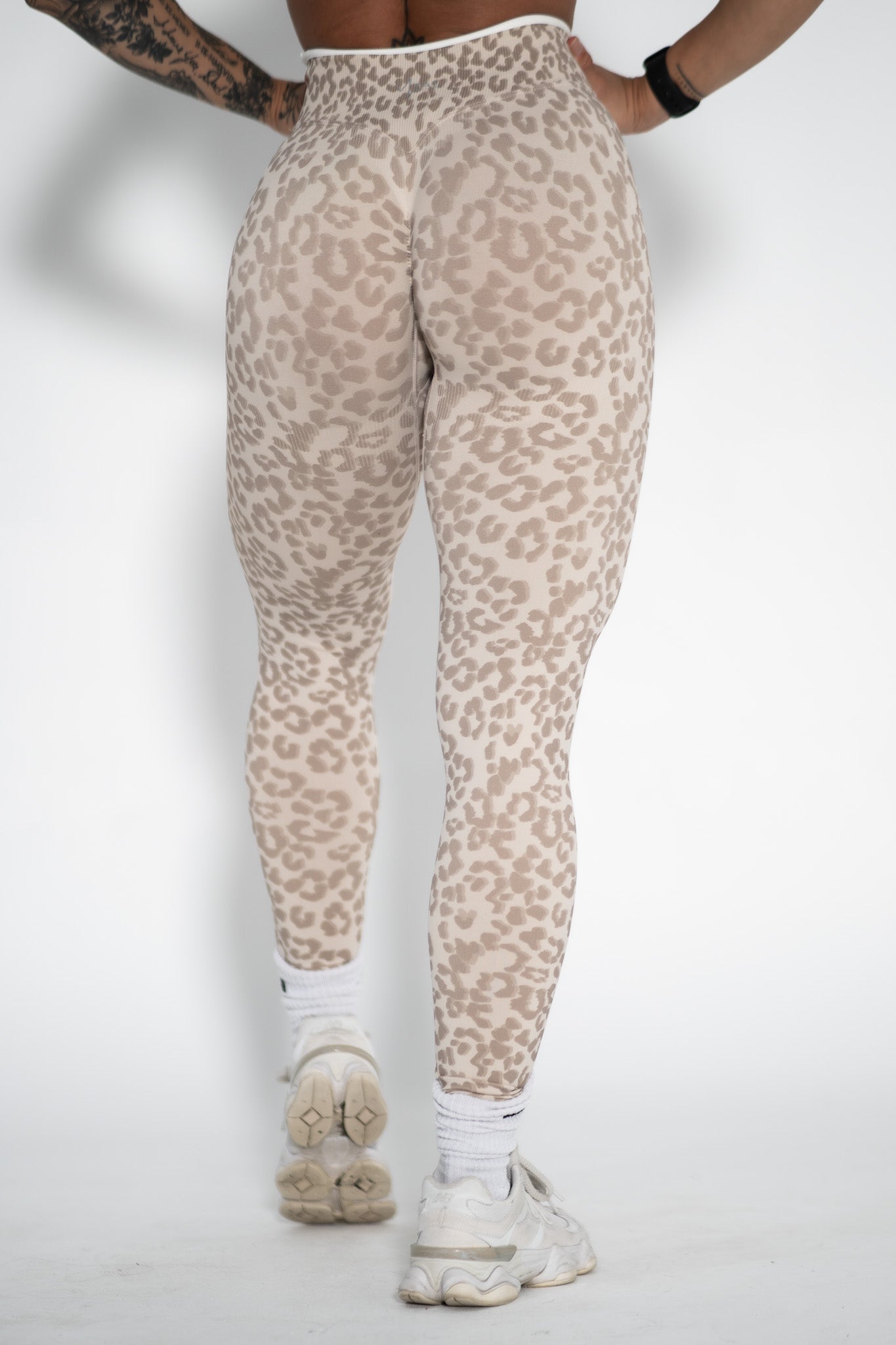 Luxe Scrunch Butt Leggings - Cream Leopard - VITAL APPAREL