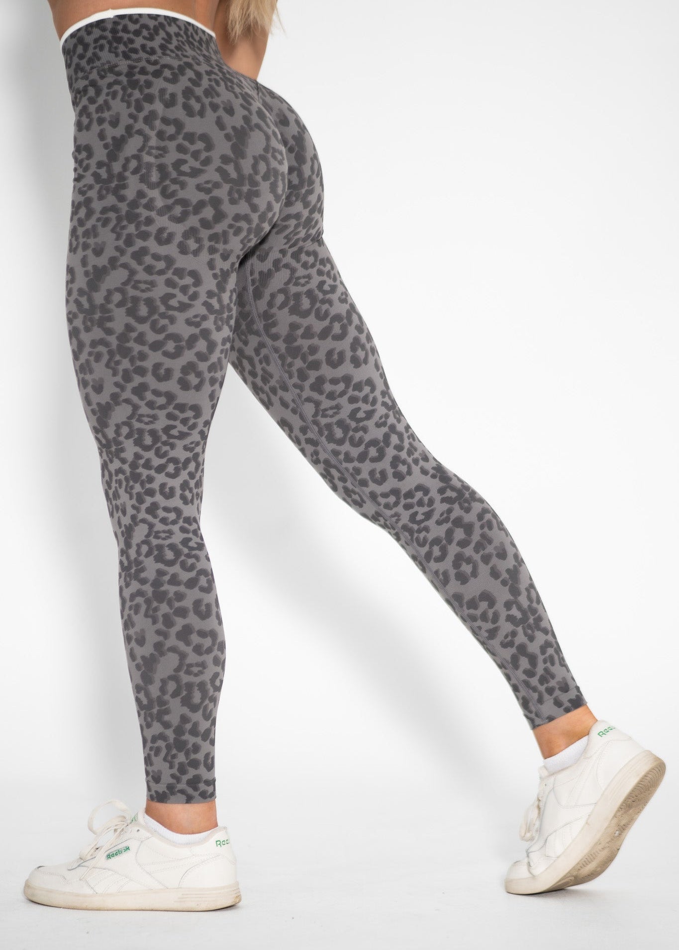 Luxe Scrunch Butt Leggings - Gray Leopard - VITAL APPAREL