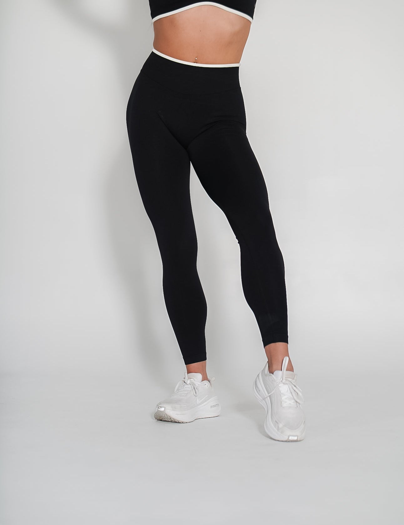 Luxe Scrunch Butt Leggings - Onyx - VITAL APPAREL