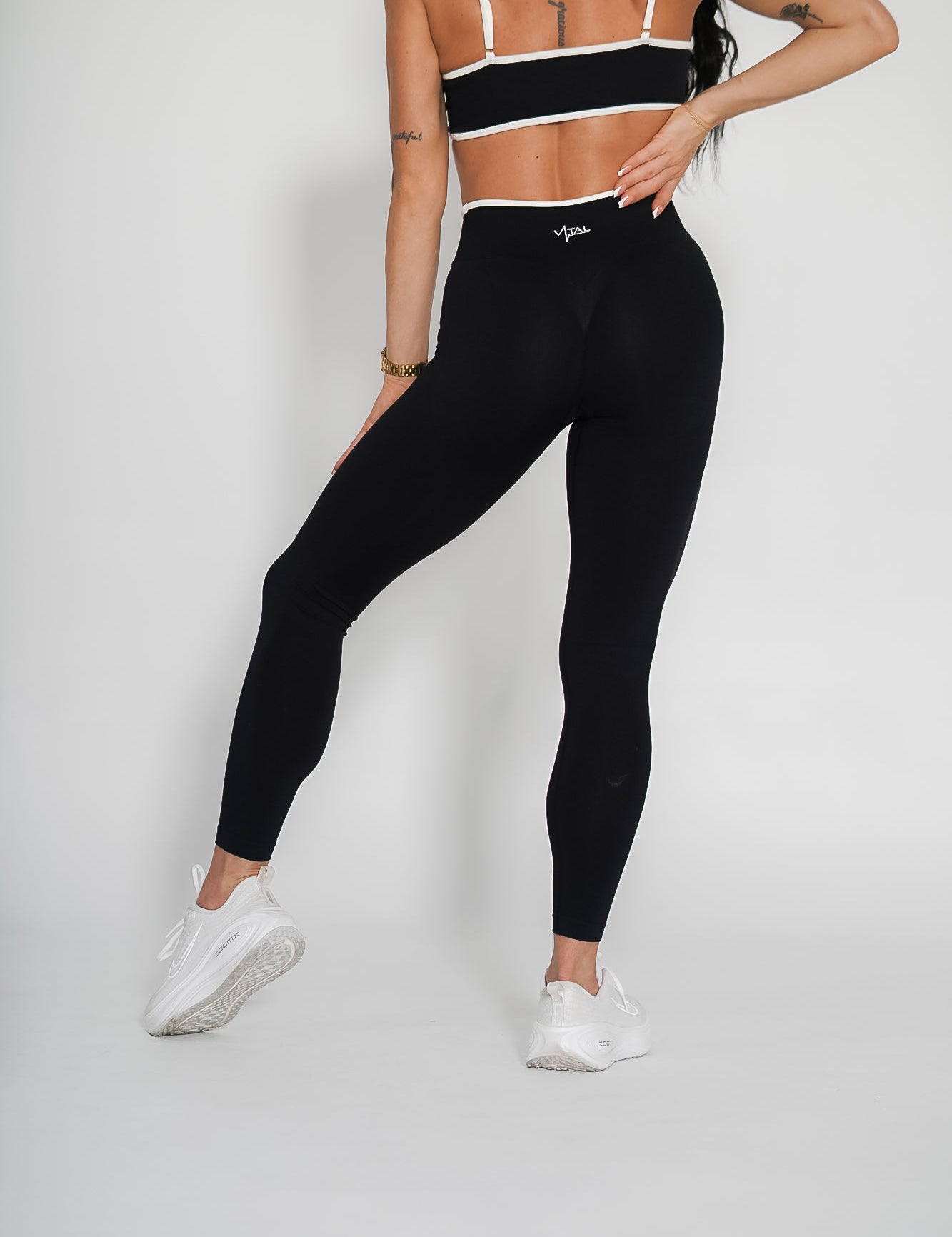 Luxe Scrunch Butt Leggings - Onyx - VITAL APPAREL
