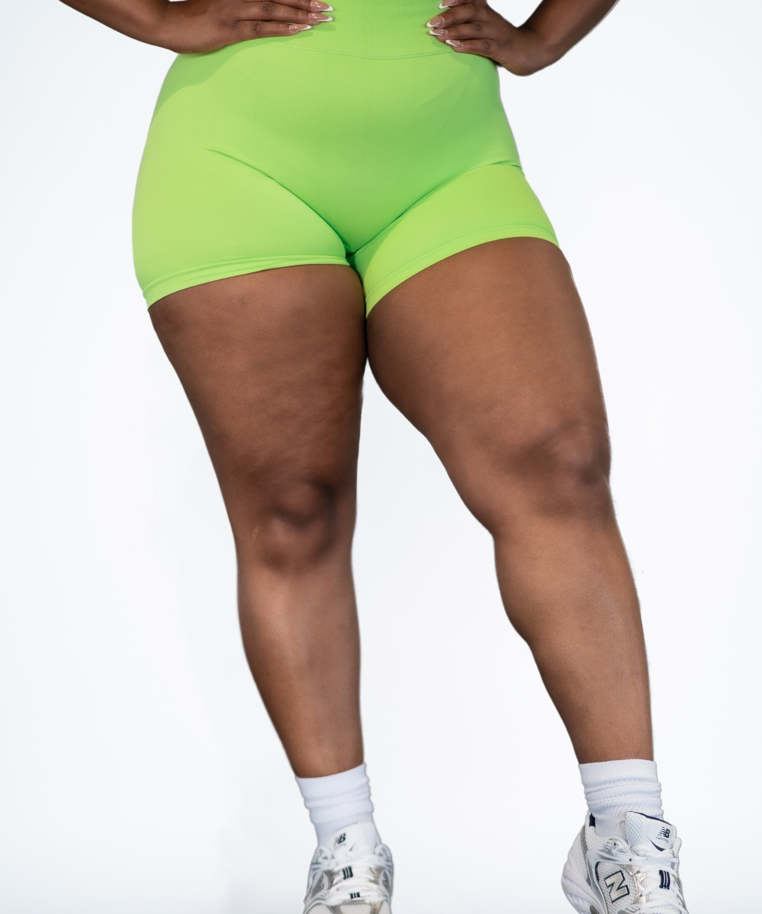 Pinnacle 4" Scrunch Butt Short - Spring Green - VITAL APPAREL