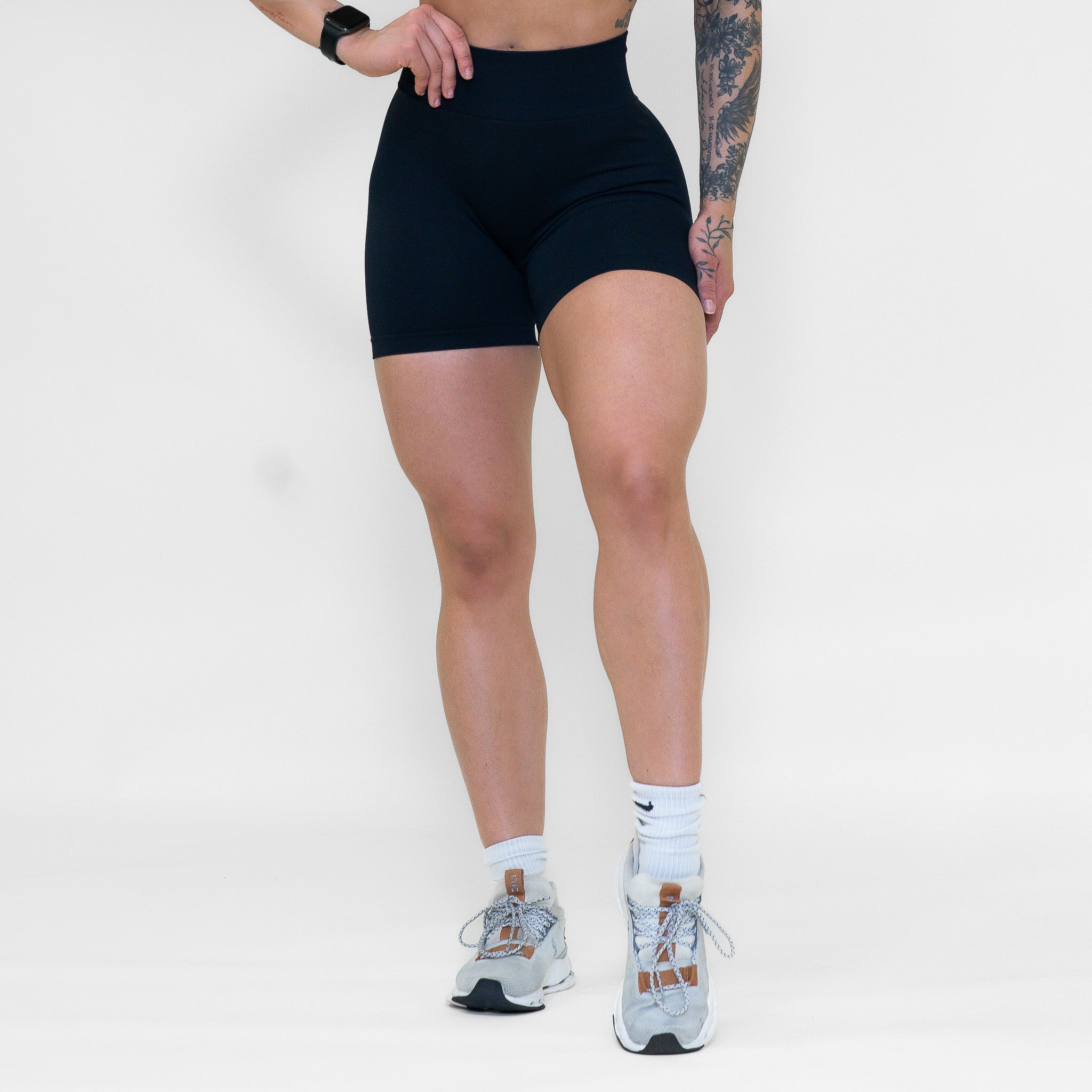 Pinnacle 4" Scrunch Butt Shorts - Black - VITAL APPAREL