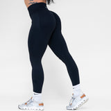 Pinnacle Scrunch Butt Legging - Black