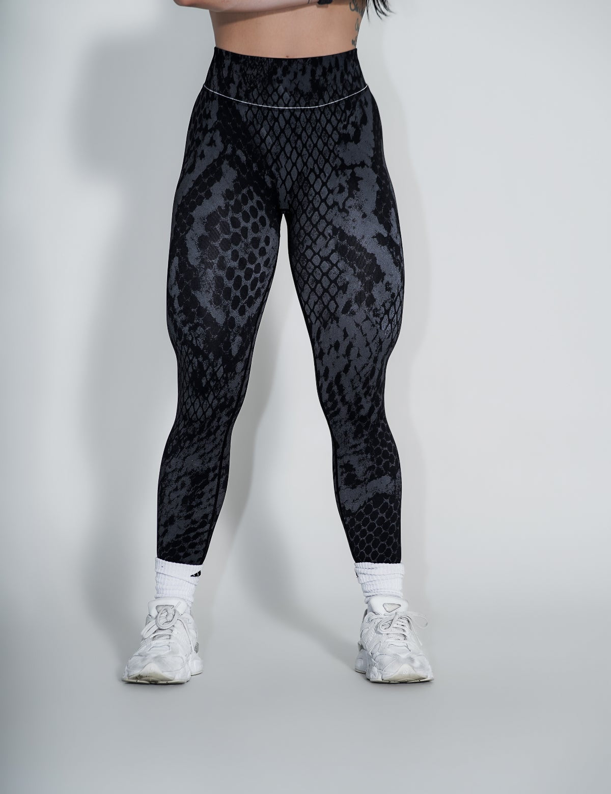 Pinnacle Scrunch Butt Legging - Black Snake Skin - VITAL APPAREL