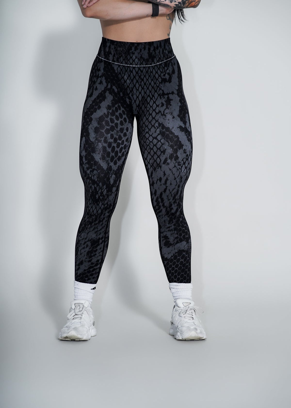 Pinnacle Scrunch Butt Legging - Black Snake Skin - VITAL APPAREL