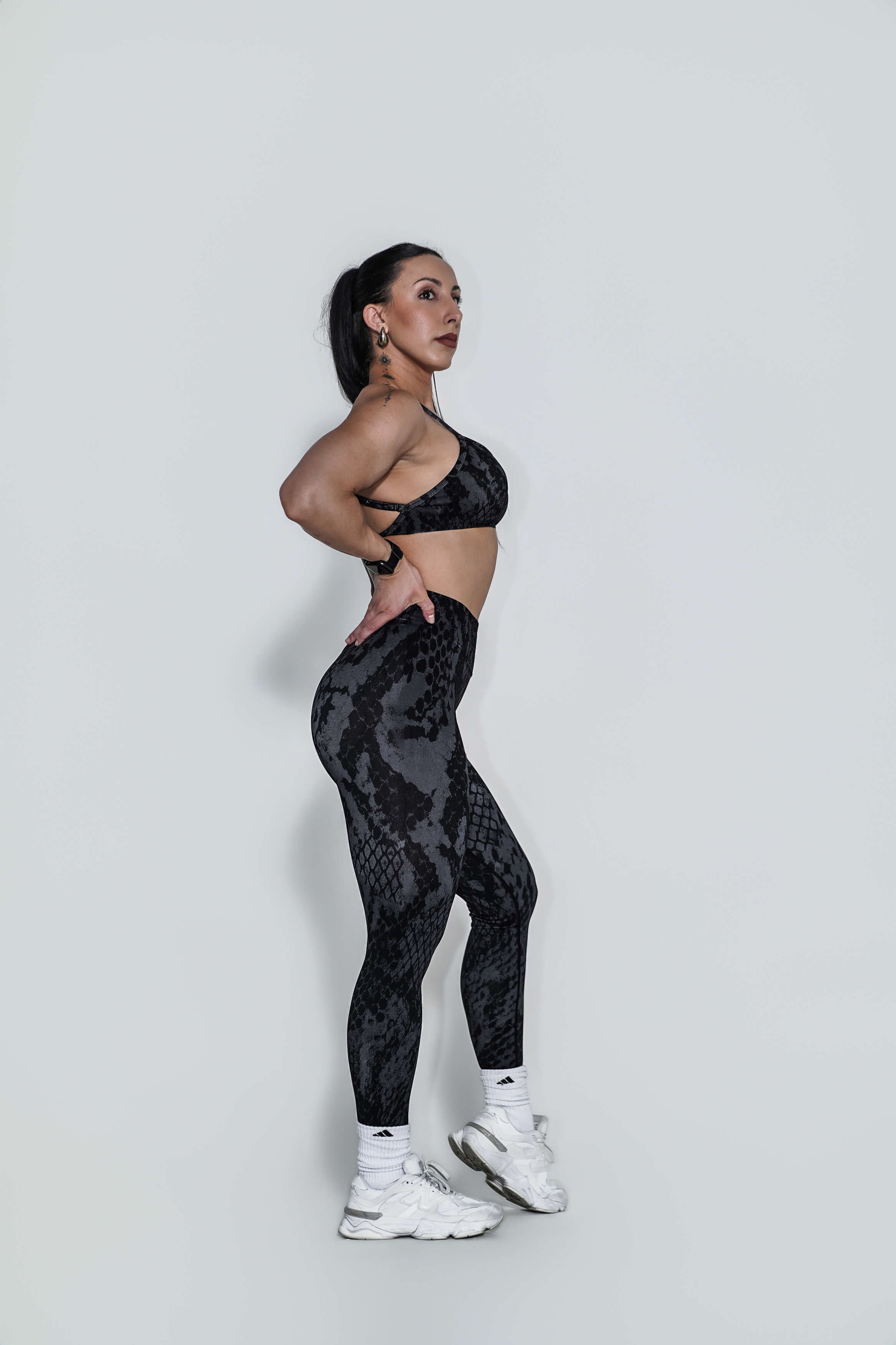 Pinnacle Scrunch Butt Legging - Black Snake Skin - VITAL APPAREL