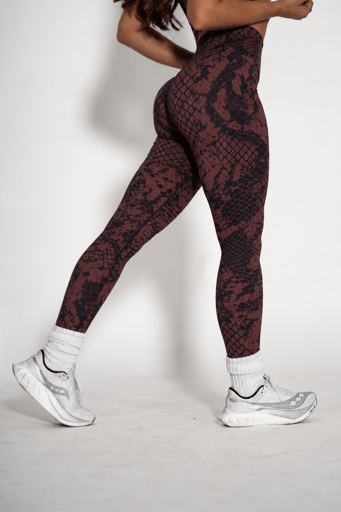 Pinnacle Seamless Scrunch Butt Legging - Mocha Snake Skin - VITAL APPAREL