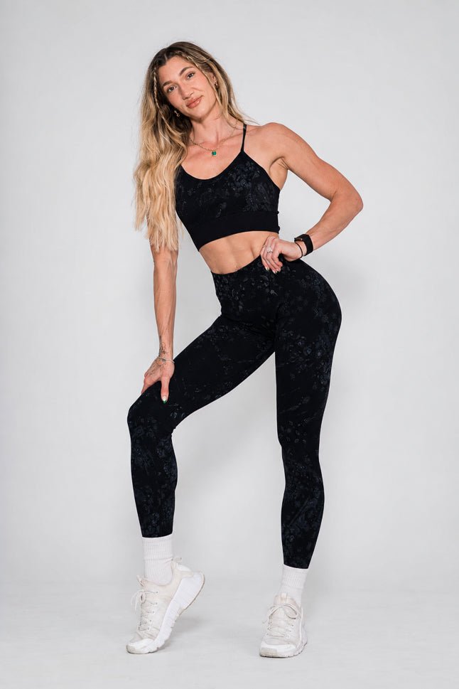 Pinnacle Seamless Scrunch Butt Leggings - Grunge Paisley - VITAL APPAREL