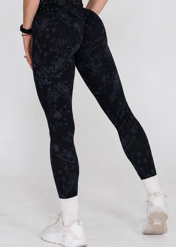 Pinnacle Seamless Scrunch Butt Leggings - Grunge Paisley - VITAL APPAREL