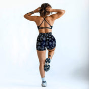 Pinnacle Seamless Scrunch Butt Shorts 4" - Black/White Paisley - VITAL APPAREL