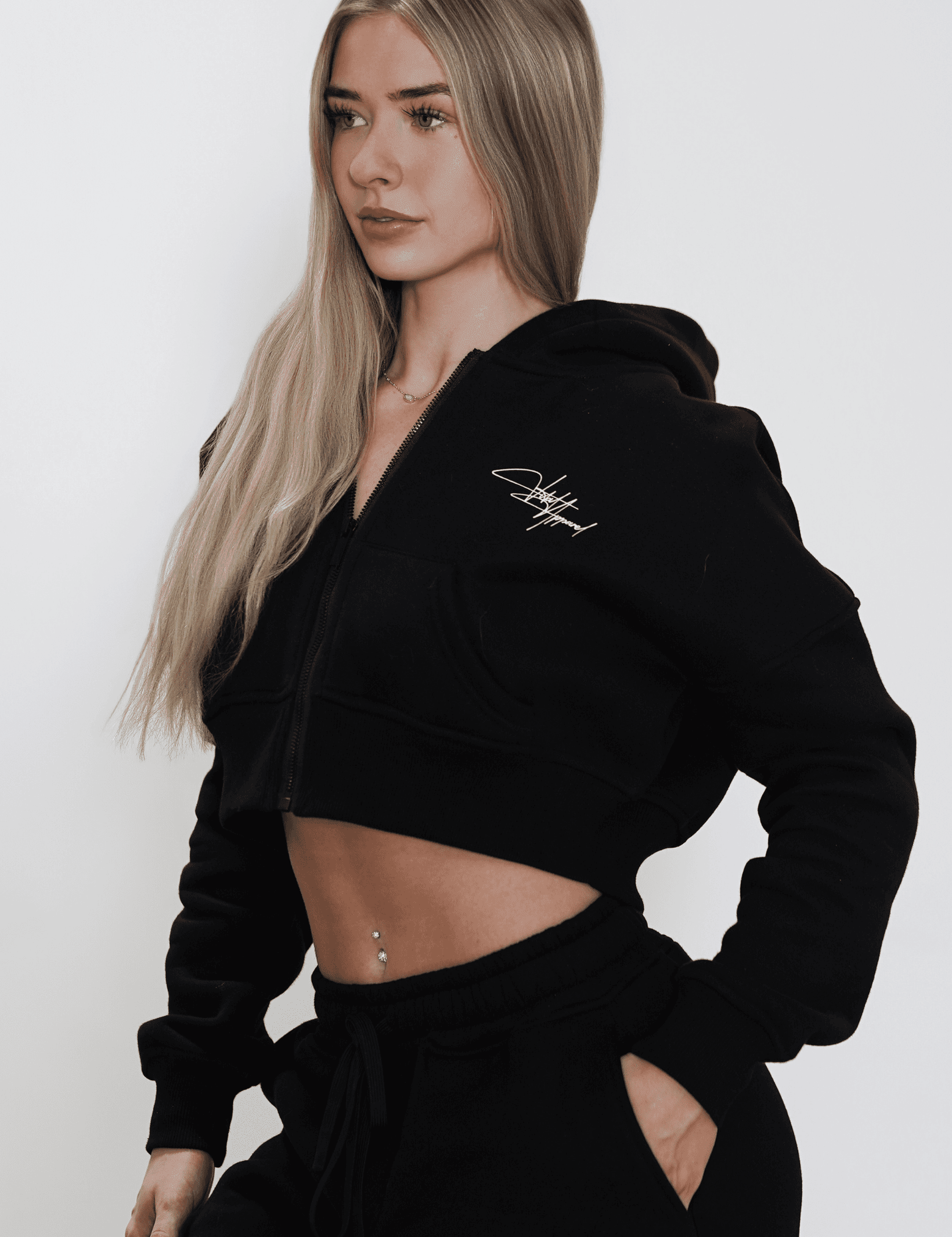 Relentless Crop Zip Hoodie - VA Script Black - VITAL APPAREL
