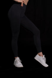 Pinnacle Scrunch Butt Legging - Black - VITAL APPAREL