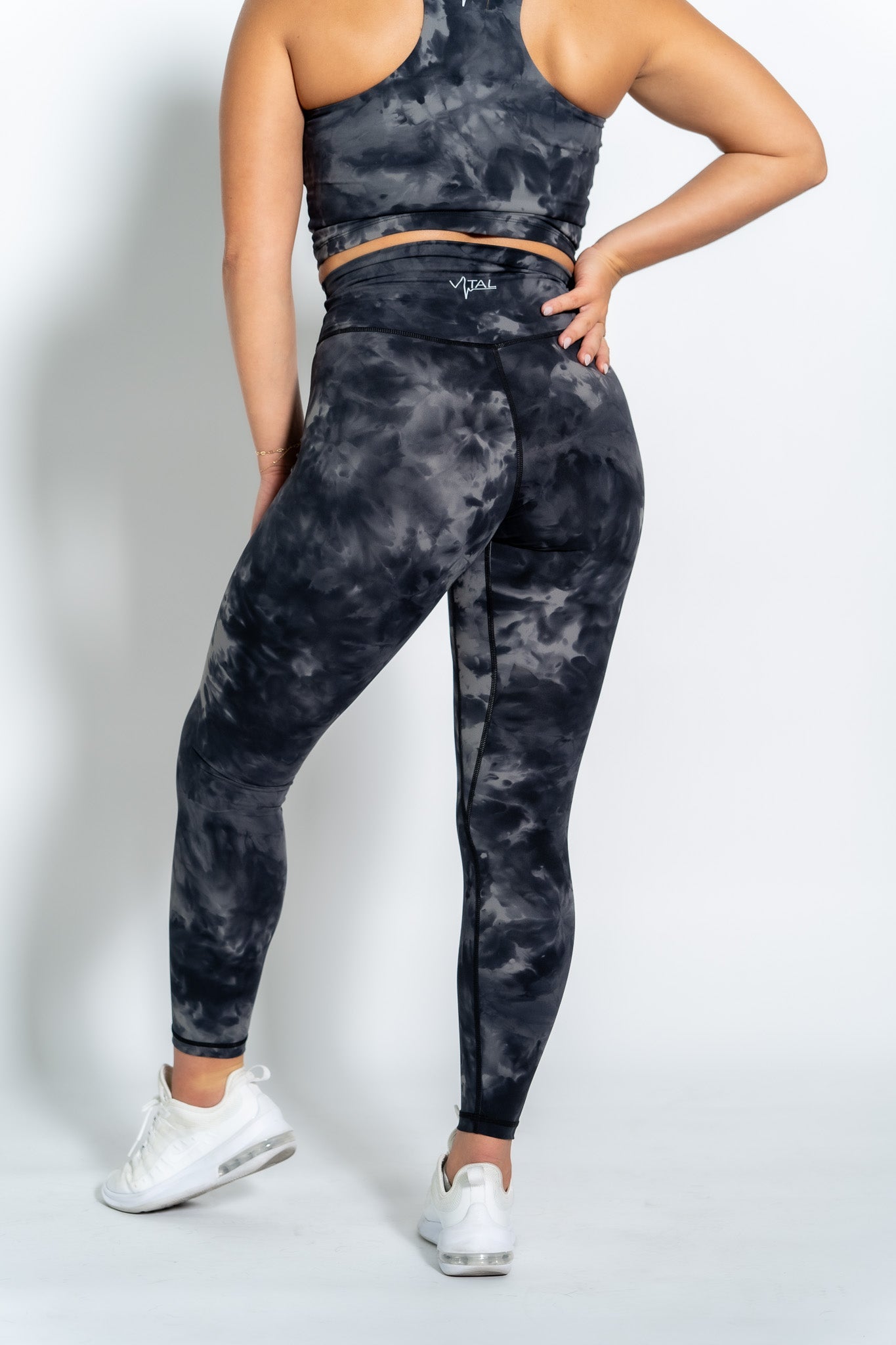 Belleziva Leggings & Bra Workout Set - Yoga, Exercise, Fitness - Size: –  Military Steals and Surplus