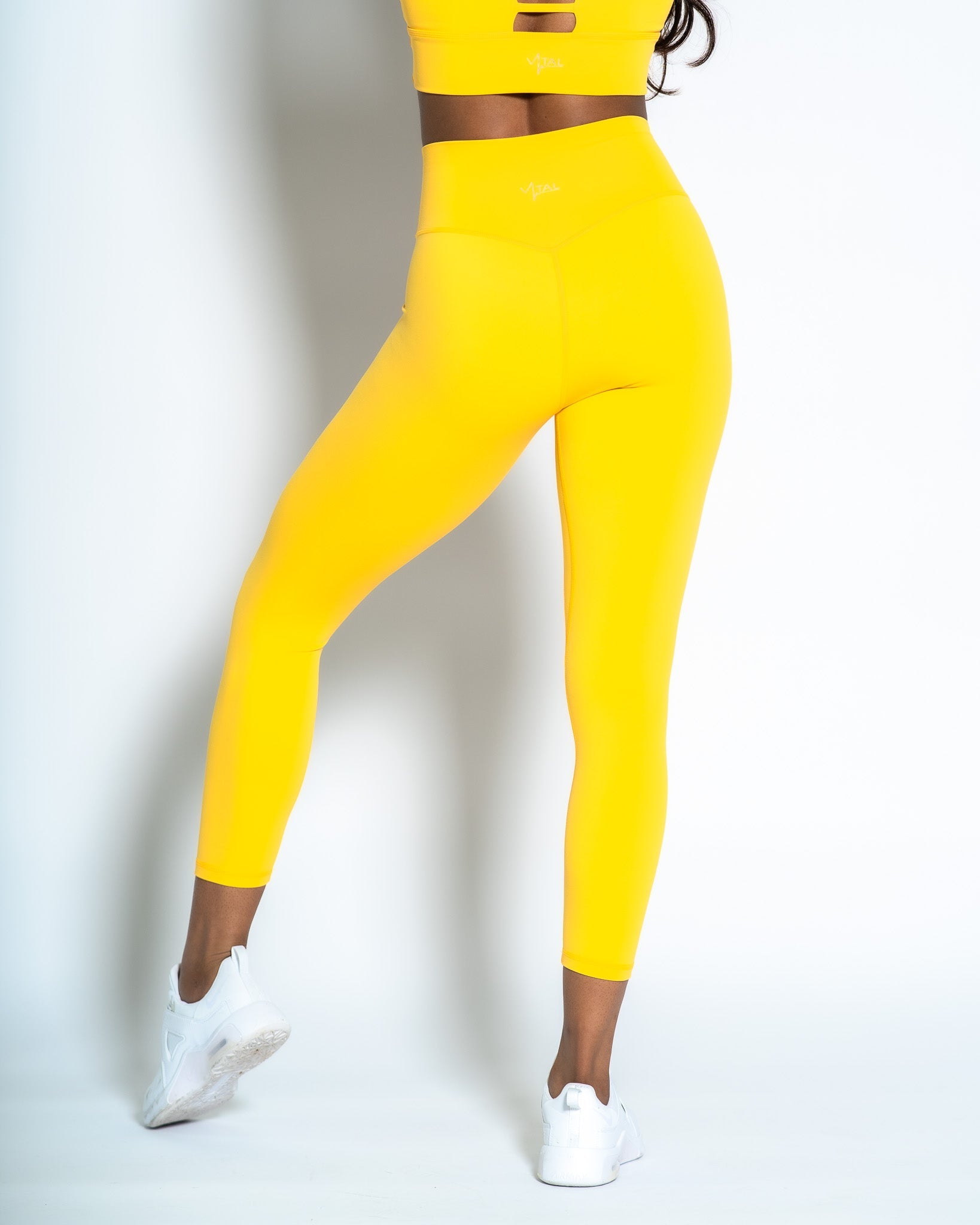 Women's Tapered Waistband Leggings - Neon Yellow Solid Workout
