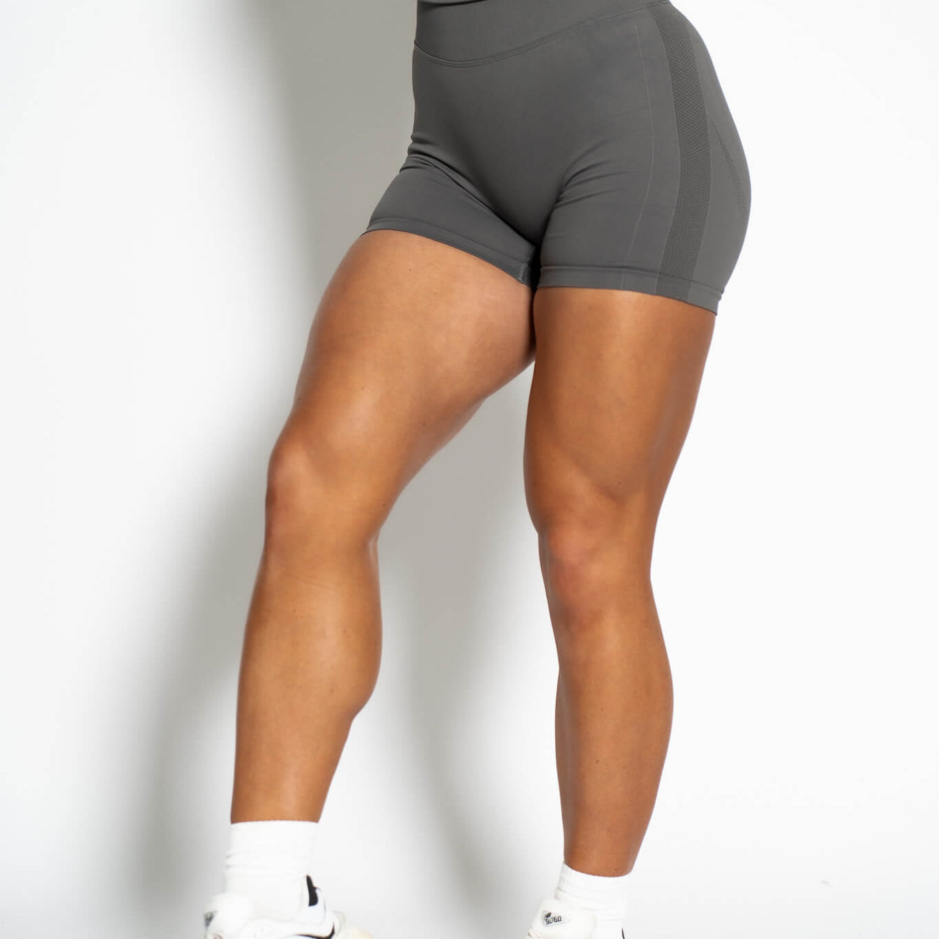 Scrunch Butt Seamless 2.0 Shorts 4.5" Inseam - VITAL APPAREL